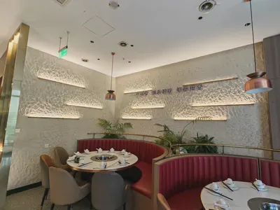 星月石餐饮店墙面实拍案例